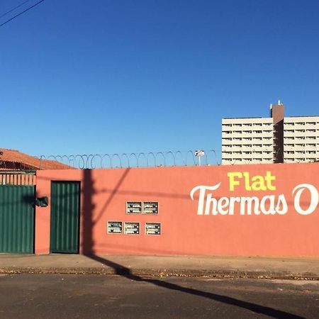 Flat Thermas Olimpia - 300 Metros Do Thermas Dos Laranjais Bagian luar foto